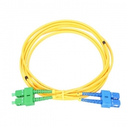 Kabel patchcord SC/APC-SC/UPC SM duplex 1m